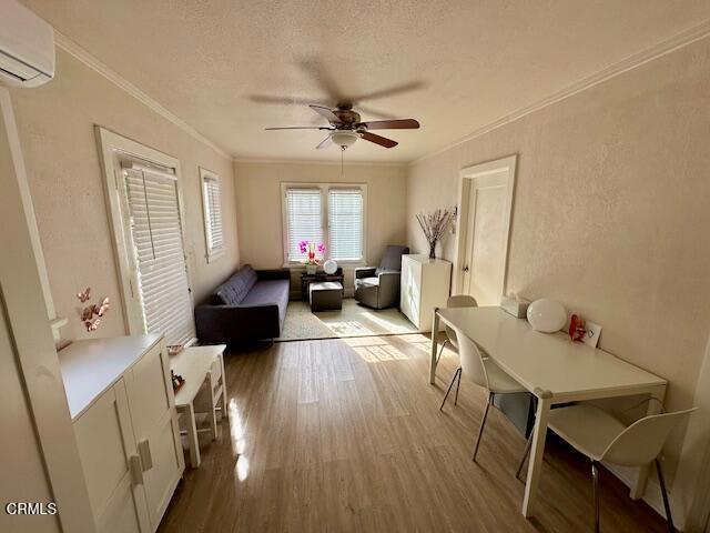 Foto del edificio - 1107 E Howard St