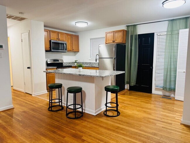 Foto del edificio - 1216 W Leigh St