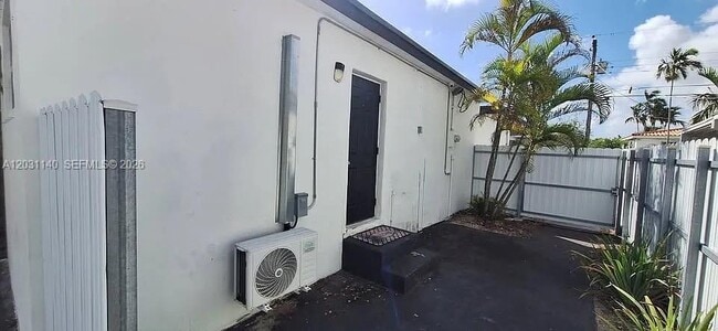 Foto del edificio - 7860 SW 17th St