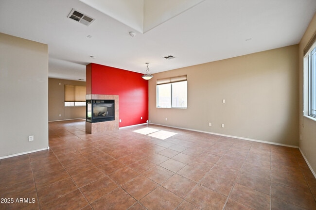 Building Photo - 3963 E Pollack St