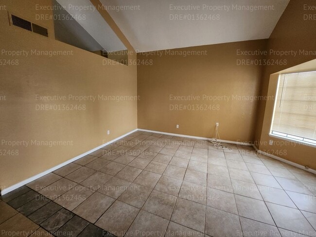 Building Photo - 3 bedrooms /2.5 bath two-story gem boasts ...