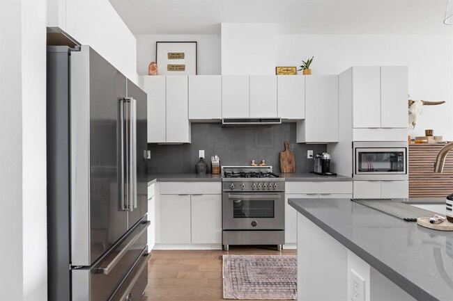 Foto del edificio - 207 W Johanna St