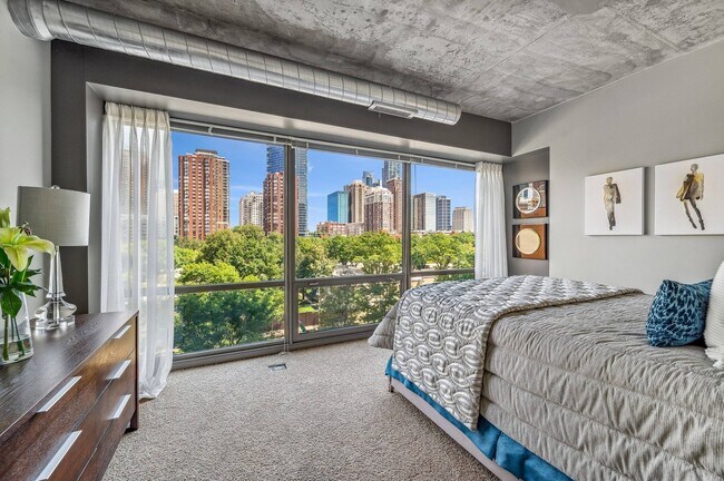 Foto del edificio - 936 S Clark St