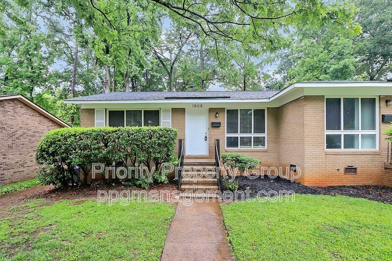 Foto principal - 1808 Herrin Ave