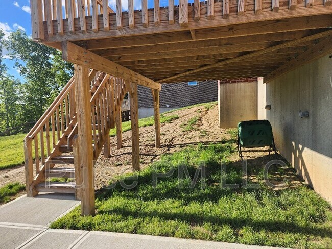 Building Photo - 6179 Ballyshannon Dr