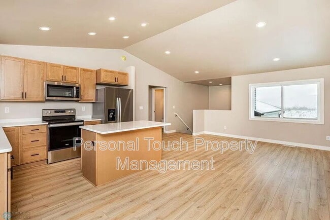 Foto del edificio - 6622 68th St S