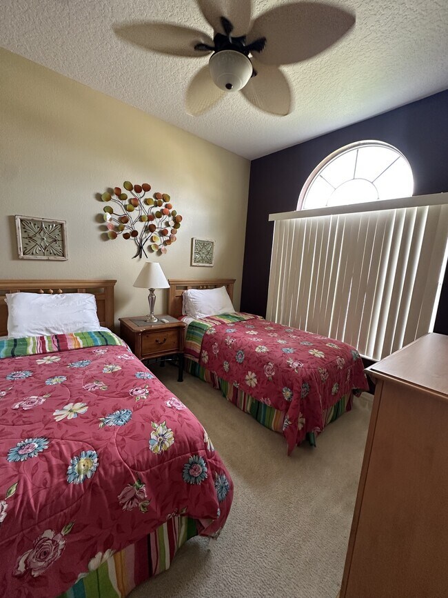 Foto del edificio - 2548 Aster Cove Ln