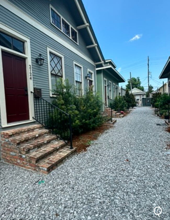 Foto del edificio - 2121-2131 Louisiana Ave