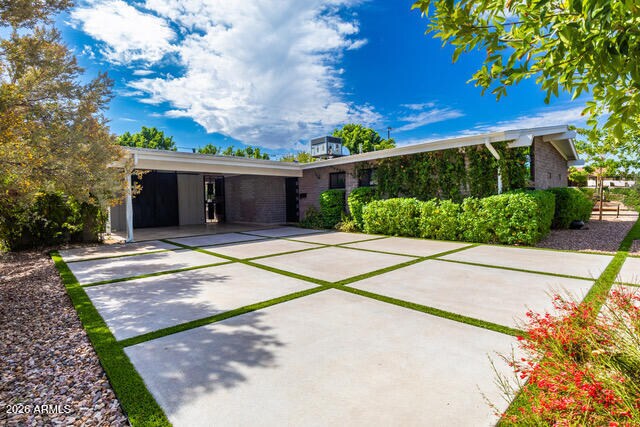 Foto del edificio - 6845 E Earll Dr