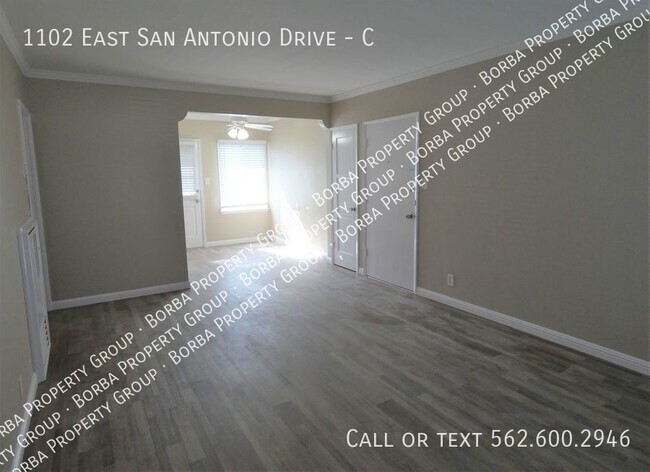 Foto del edificio - 1 BEDROOM | 1 BATH IN A GATED BUILDING WIT...