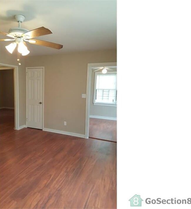 Building Photo - Woodland Ave Duplex