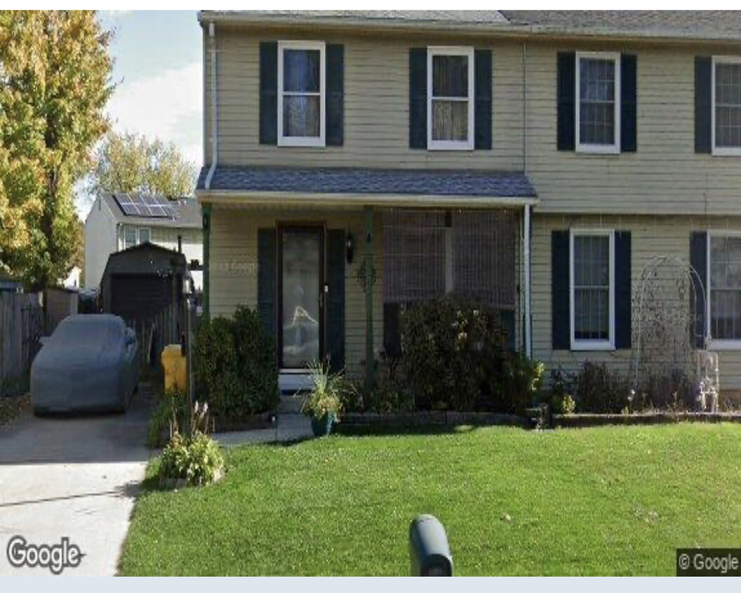Primary Photo - 1643 Foolish Pleasure Ct
