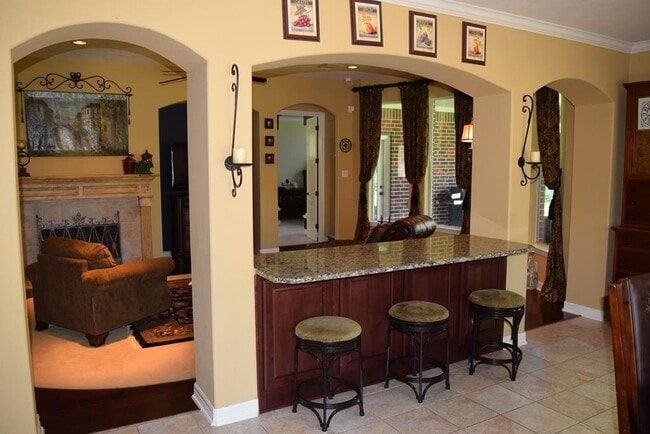 Building Photo - 8807 Stowe Creek Ln