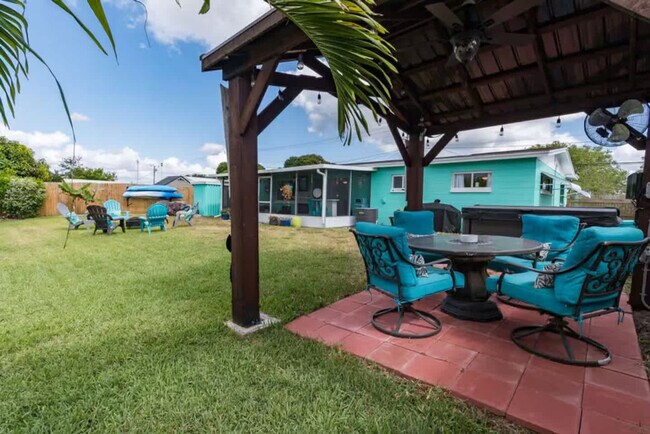 Building Photo - 215 Richland Ave