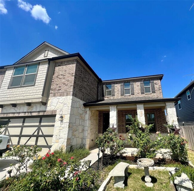 Building Photo - 5100 Lazy Ct Dr