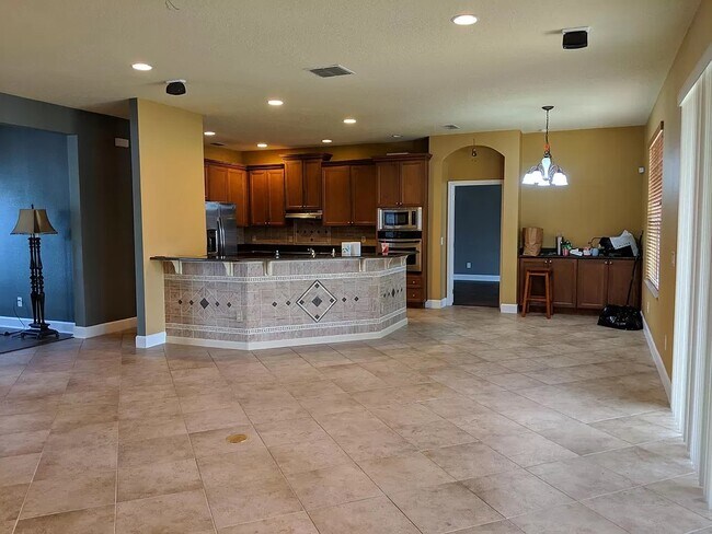 Foto del edificio - 2465 Sterling Creek Pkwy