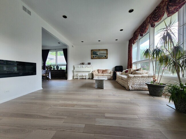 Foto del edificio - 3306 Wilmette Ave
