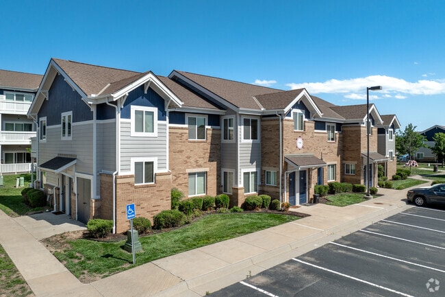 Building Photo - SunSTONE at MarketPlace Apartments