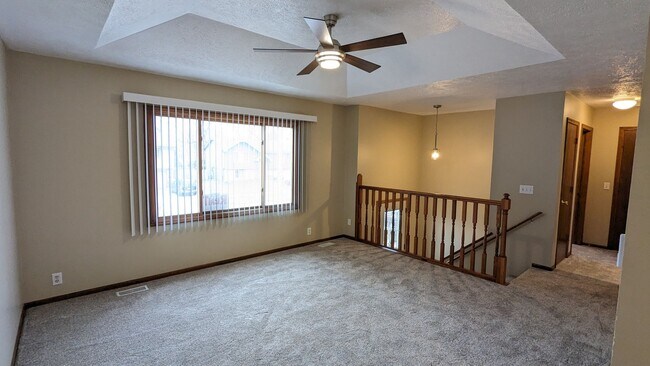 Building Photo - South End home with finished basement