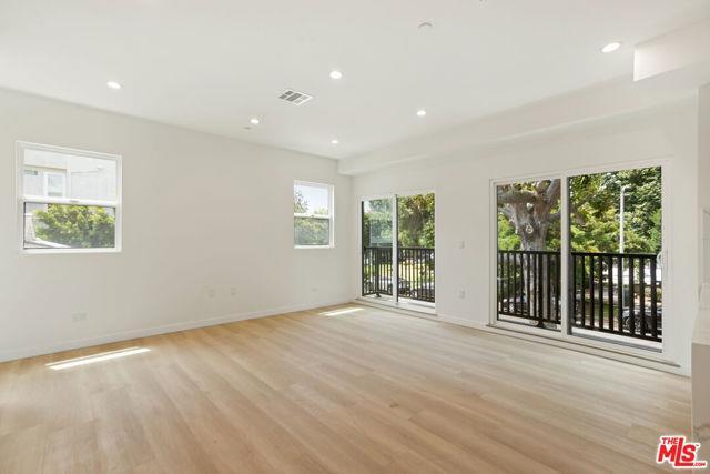 Foto del edificio - 1840 Stoner Ave