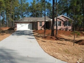 Building Photo - 114 Willow Creek Ln