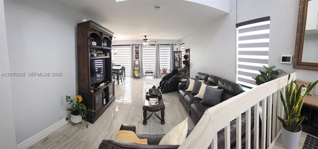 Foto del edificio - 680 NW 159th Ave