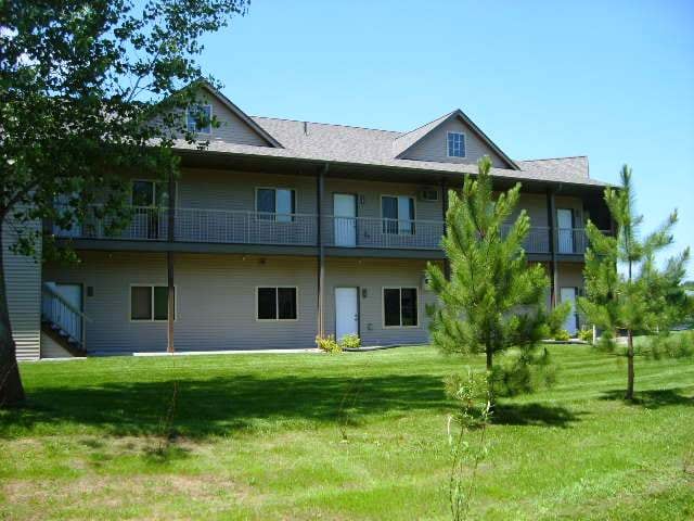 Primary Photo - 100 Sunshine Cir
