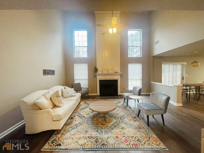 Building Photo - 1563 Oak Park Ct