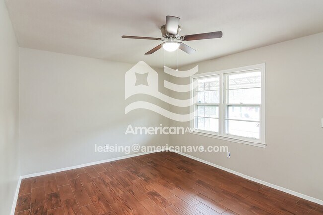 Foto del edificio - 4707 Wellborn Dr