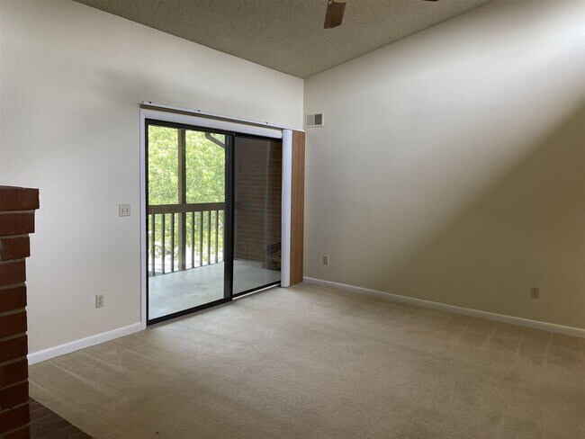 Building Photo - 101 Turtle Creek Rd