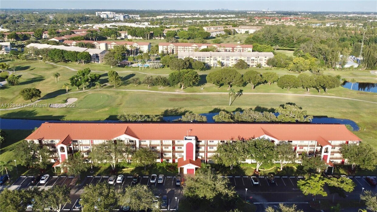 1101 SW 128th Terrace Unit 410C, Pembroke Pines, FL 33027 Condo for