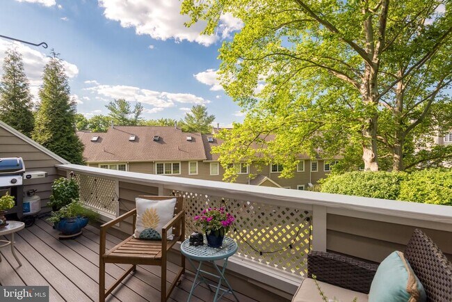 Foto del edificio - 79 Andover Ct