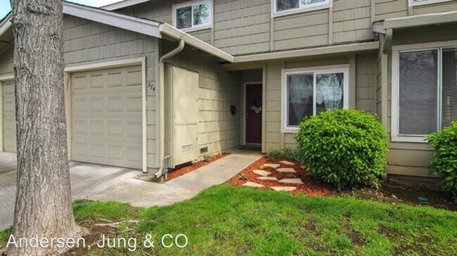 Building Photo - 3 br, 2.5 bath House - 574 Latimer Circle