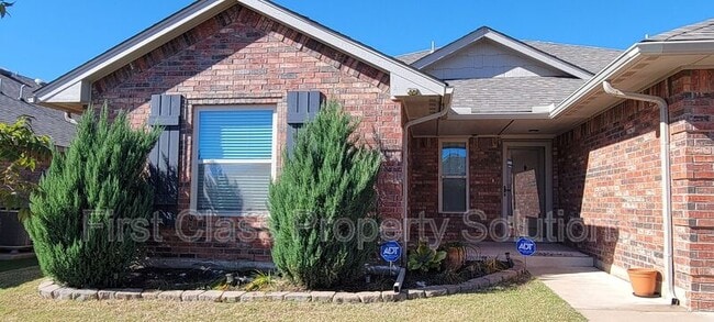 Foto del edificio - 1113 Chestnut Creek Dr