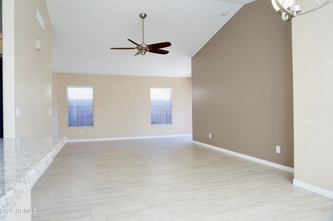 Building Photo - 3033 E Hononegh Dr