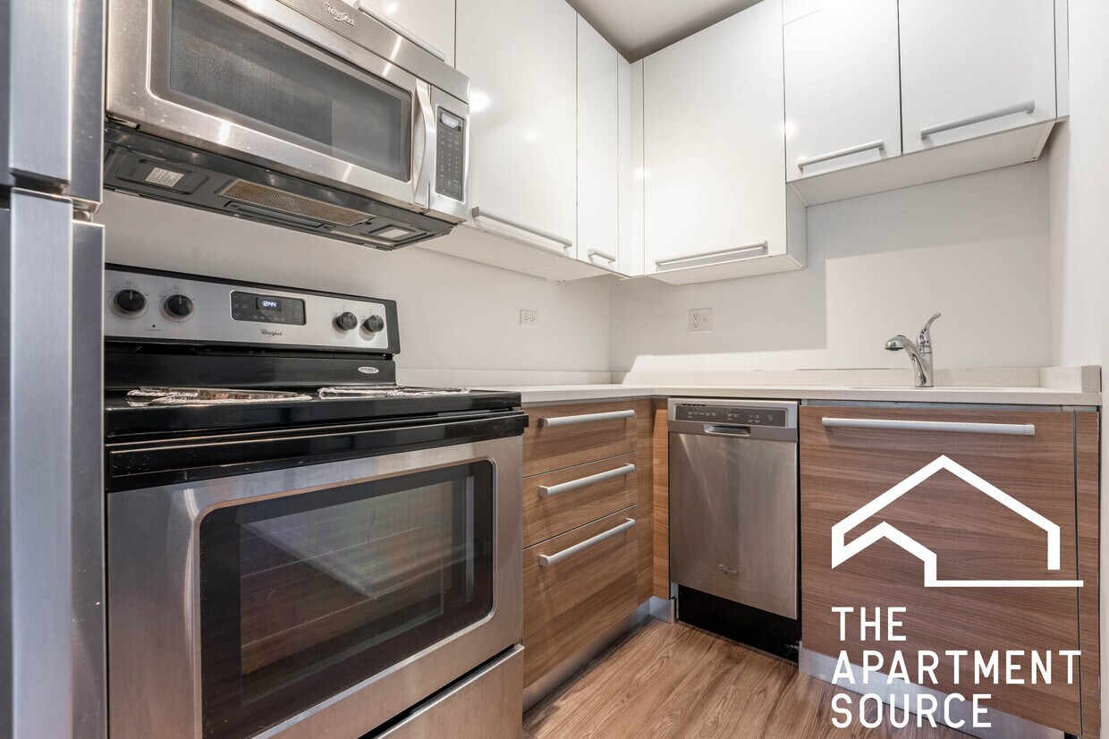 Foto principal - 925 W Carmen Ave