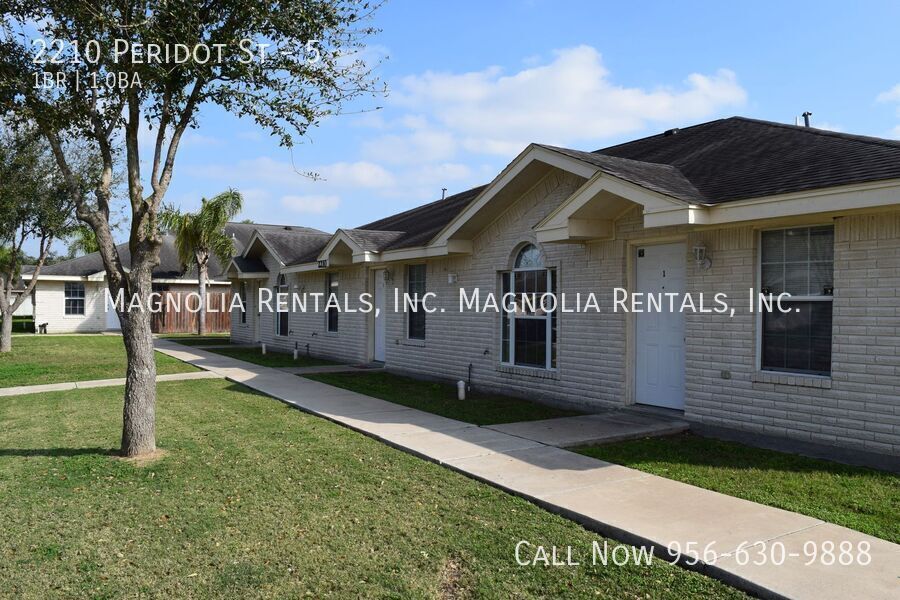 Foto principal - 2210 Peridot St