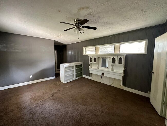 Foto del edificio - 6818 Stearns St