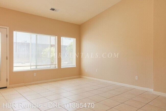 Building Photo - 3 br, 2 bath House - 1304 Tom Fowler