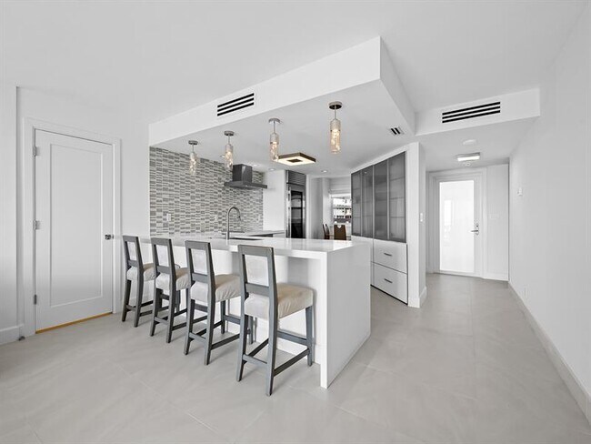 Foto del edificio - 2000 S Ocean Dr