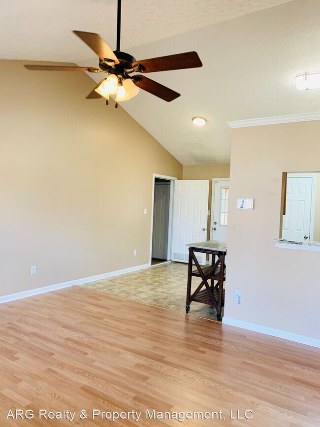 Building Photo - 3 br, 2 bath House - 30 Highland Blvd