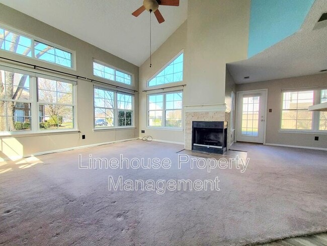 Building Photo - 5064 Heathglen Cir