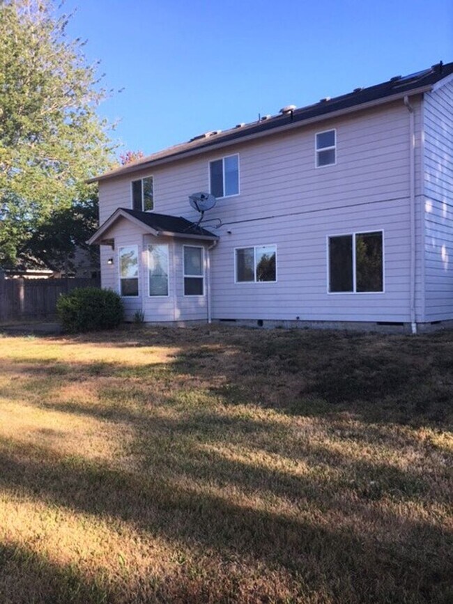 Foto del edificio - Spacious 4 Bedroom Home in North Corvallis Cul-de-Sac