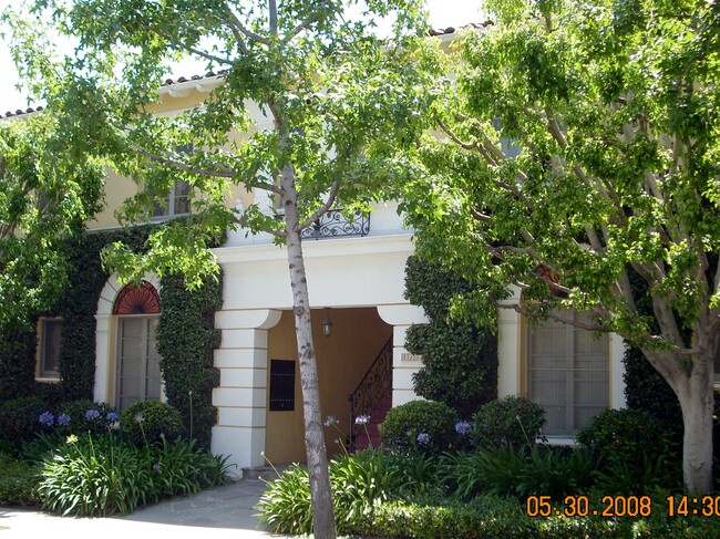 415 N. Orange Grove - 415 N Orange Grove Ave