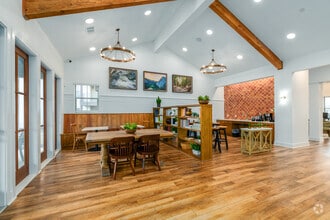 Interior Photo - Cypress Creek Stoney Ridge