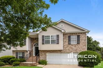 Building Photo - 2317 Silver Maple Cir
