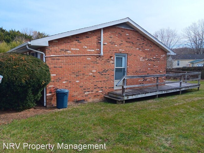 Foto del edificio - 2 br, 1 bath House - 2887 Walls Branch