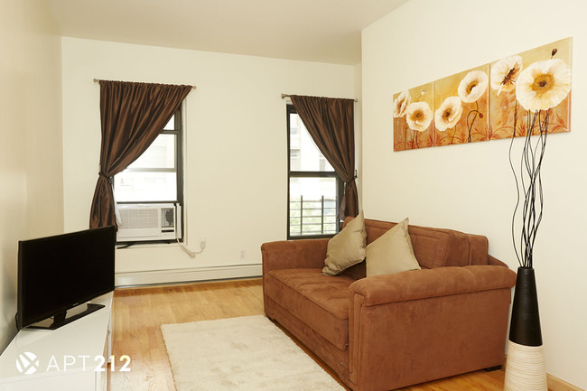 Building Photo - 152 W 15th St
