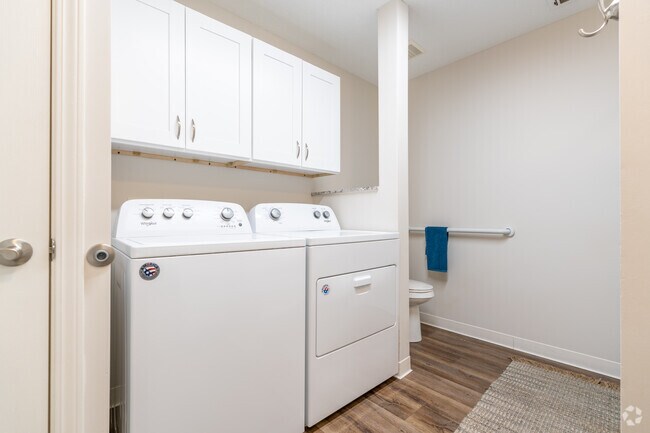 2HAB, 2BA - Servicios públicos - Liv at Locust Creek