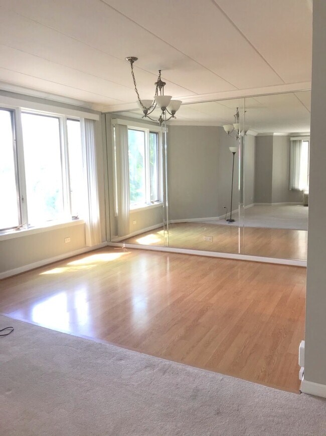 Foto del edificio - 1 Renaissance Pl